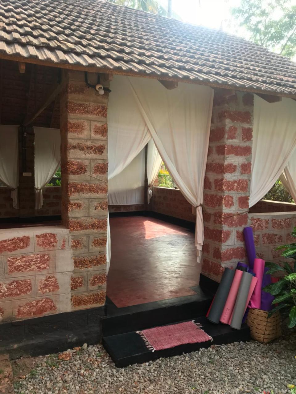 The First Place Yogaresort, Odayam バルカラ エクステリア 写真